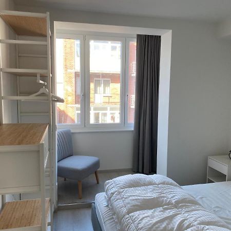 Ruim En Lichtrijk Appartement Op 100M Van Zee Te Koksijde Ngoại thất bức ảnh